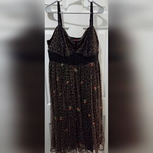 RARE!! torrid Brown Leopard Midi Dress with Red Rose Embroidery